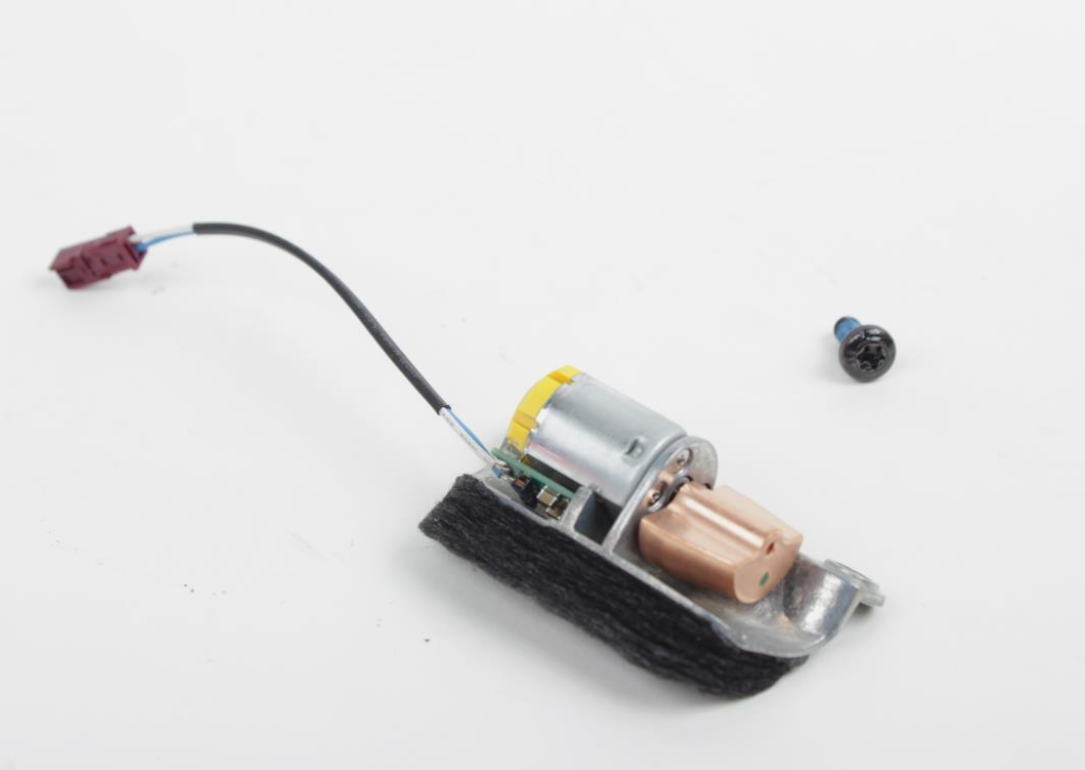 ぴょん NEW BMW 5 TOURING G31 STEERING WHEEL VIBRATION GENERATOR