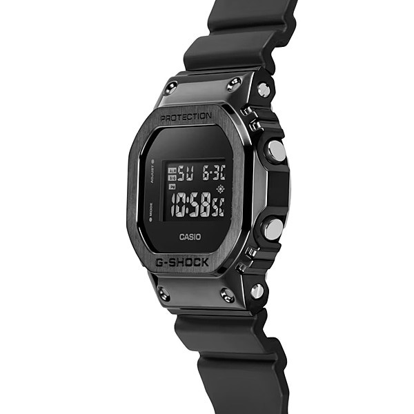 Casio G-Shock Wristwatch Metal Bezel Shock Resistant 200m Black GM