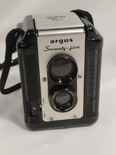Vintage Argus 75 Seventy-Five Twin Lens Reflex Camera