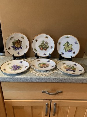 Vintage Set Of Six Kahla German Fruit Motif Dessert Plates With Gold Trim.