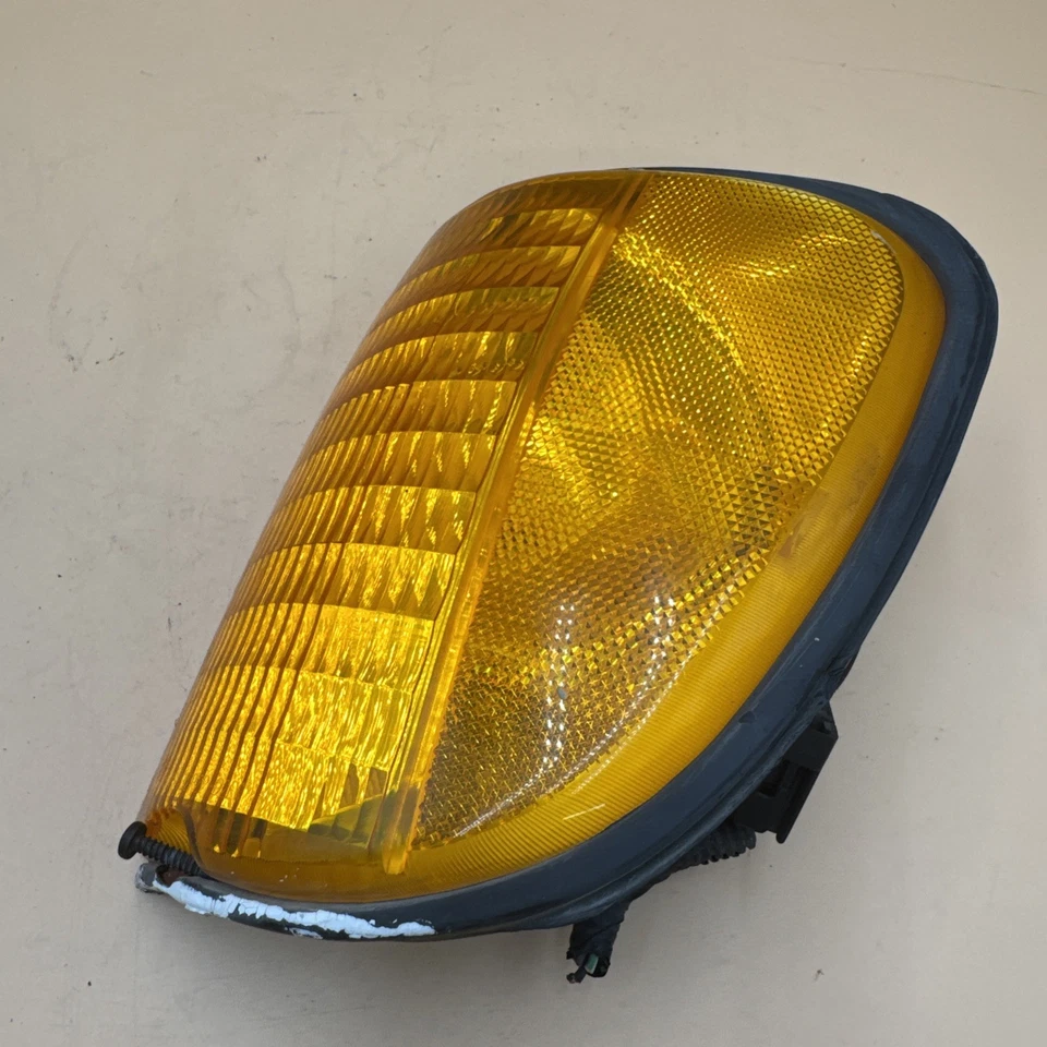 2007-2007 Ford E-350 Econoline Driver Left Oem Fog Light Lamp - Image 3 of 4