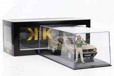 1:18 Mercedes 500 SEC 1987 gold Bang Boom mit Figur Kalle + Vitrine KK-Scale