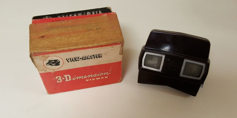 Vintage 1950's Sawyer 3-D View Master Model E - Brown in Original Box