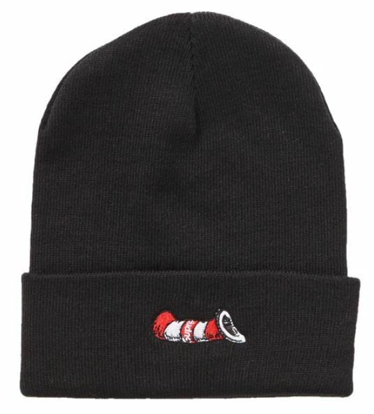 Bonnet chat suprême dans le chapeau