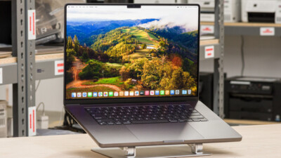 2023 Apple MacBook Pro with Apple M3 (16-Inches, 18GB RAM, 512GB SSD Storage)