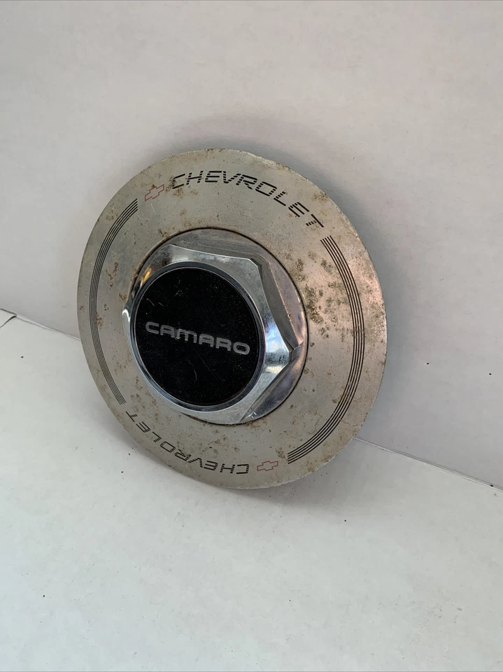 Chevrolet Camaro RS Z28 1982-1992 tapa central rueda Foto 3 de 4