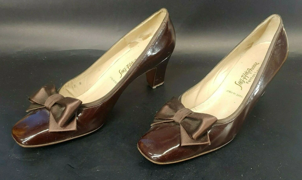 Saks Fifth Ave by Fenton Last Brown Patent Leather Satin Bow Kitten Heels 6 mABR - Image 2 of 4
