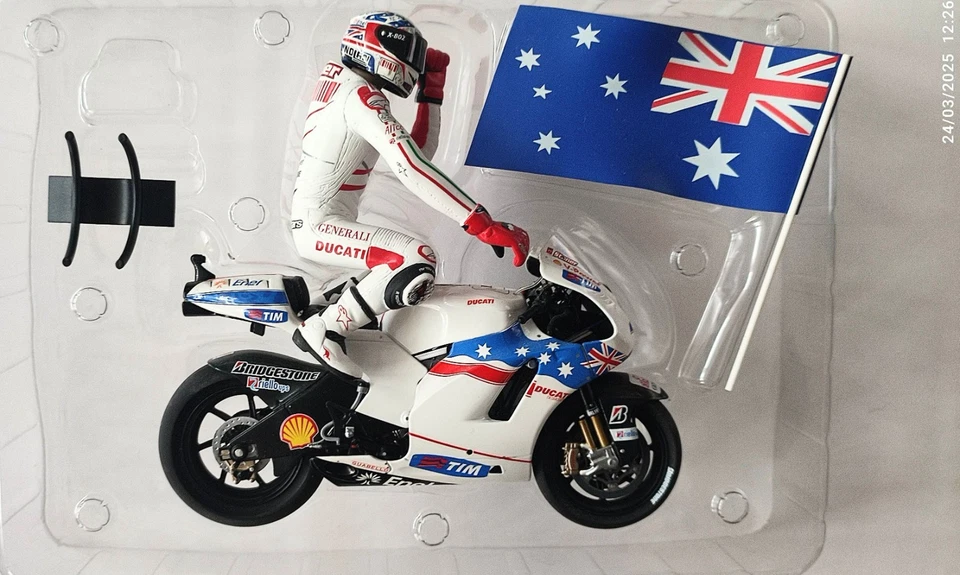 MINICHAMPS 1:12 DUCATI DESMOSEDICI GP09 CASEY STONER MOTOGP AUSTRALIA 2009 - Photo 4/4