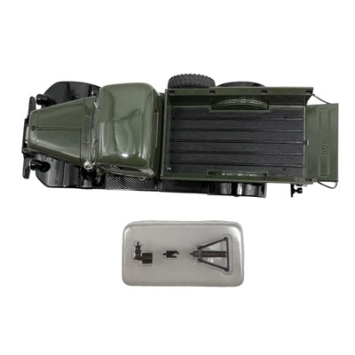 Danbury Mint 1946 Dodge Power Wagon Army Green Pickup Truck 1:24