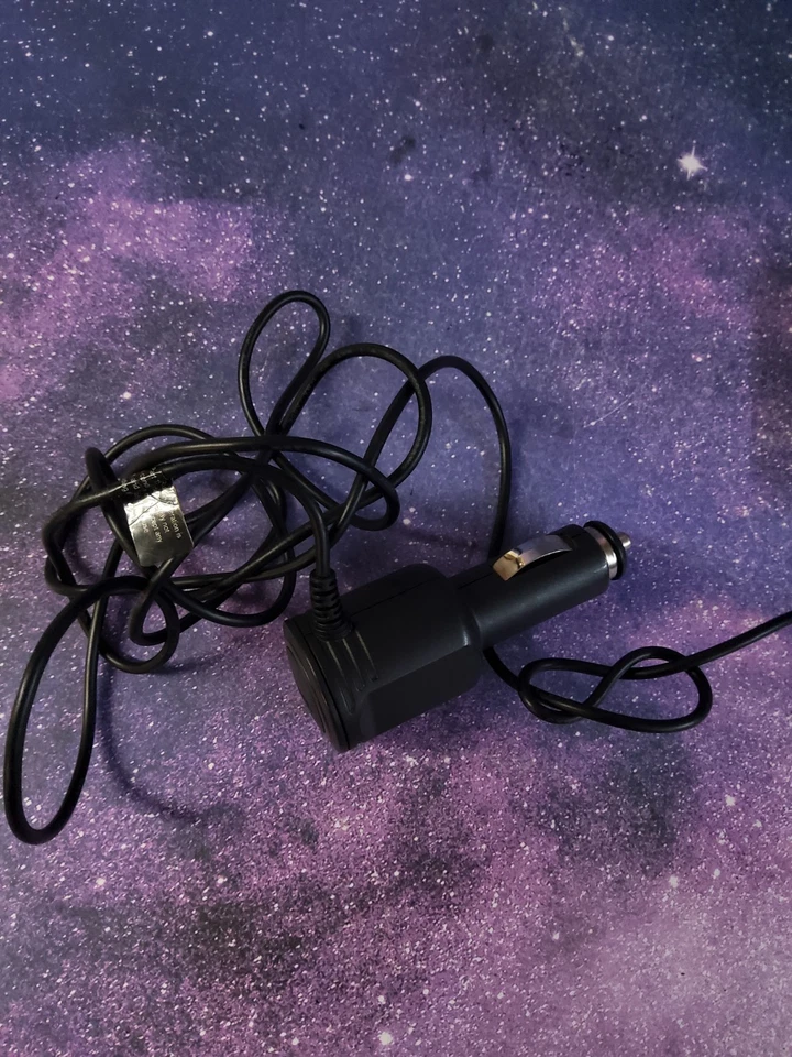 TOMTOM GPS Navigation N14644 - Image 3 of 4