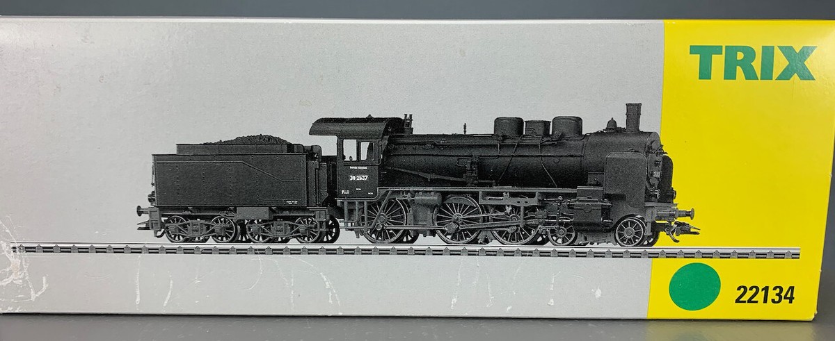 Trix H0 22134 BR 38 DRG Passenger Locomotive w/Tender HO1469 | eBay