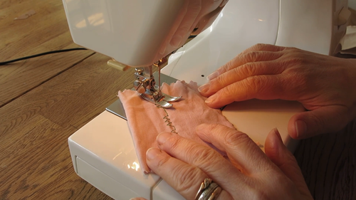 JANOME - MS2522 LIMITED EDITION - SEWING MACHINE – LIGHTLY USED – 2 of 3 LISTED - Video 1 of 1