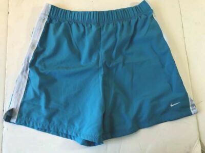 womens nike shorts size medium