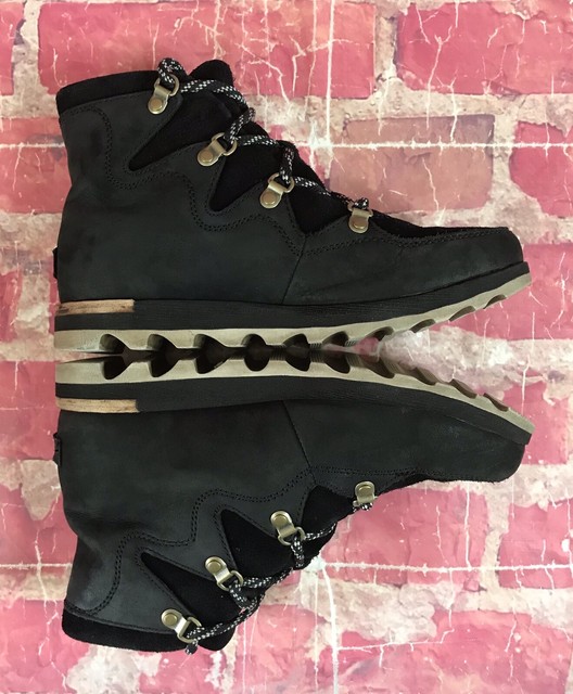 sorel rylee lace boots