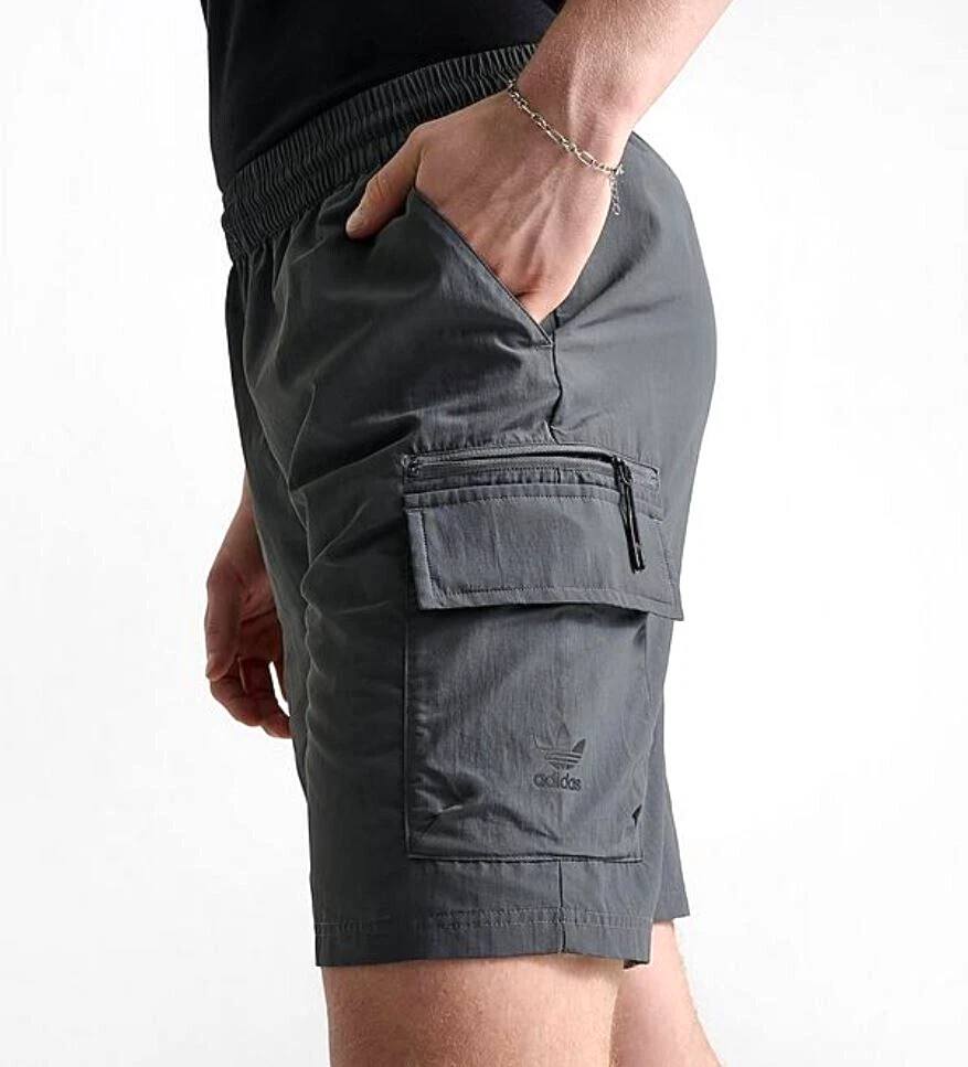 NEW MENS ADIDAS ORIGINALS CARGO TREFOIL SHORTS ~ SIZE XL #IX3090 GRAY