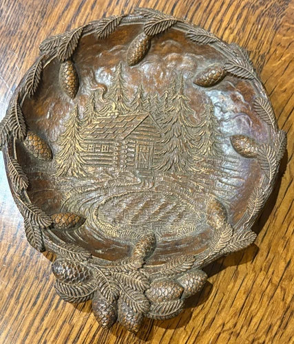 Vintage Ornawood Log Cabin Plate Trees Pinecone Border  USA 7"