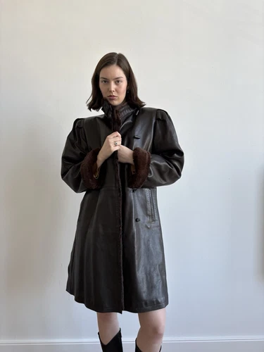 SAINT LAURENT (YSL) Cappotto pelle di agnello vintage YSL fourrures