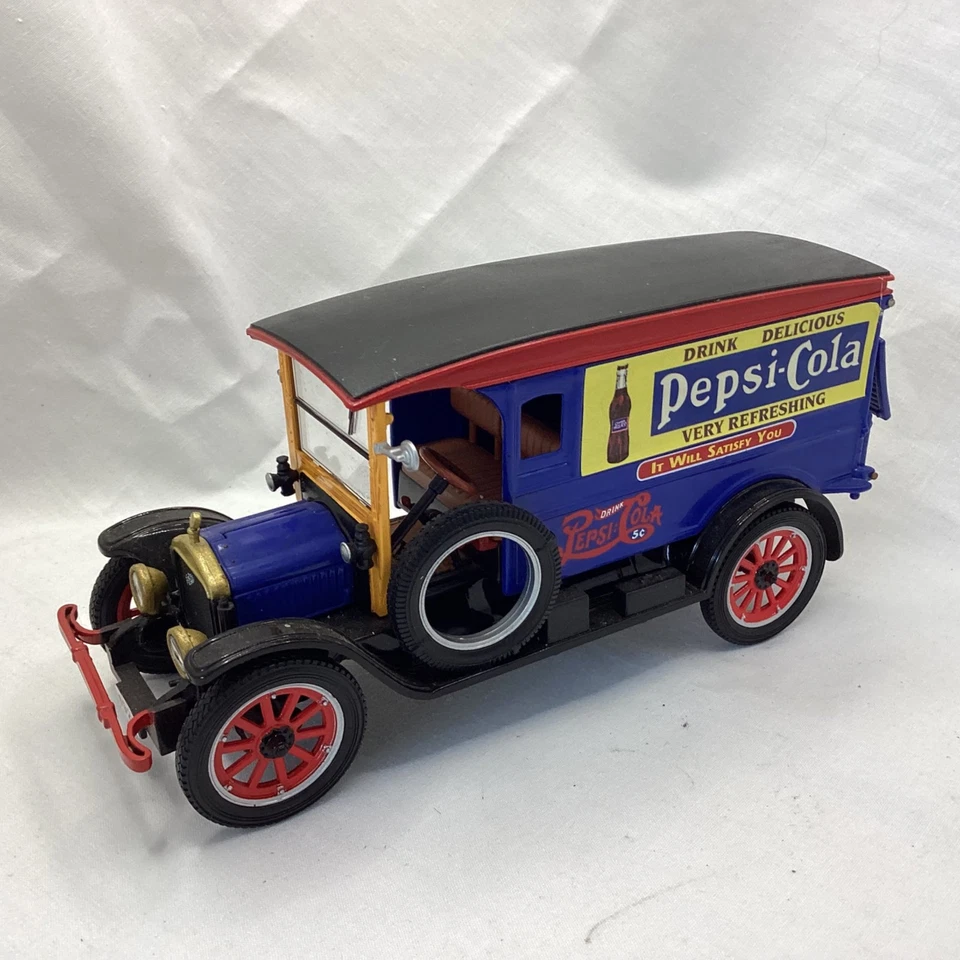 Signature Pepsi & Texaco 1920 White Van & Matchbox Heinz Model Car (5B) MO#8767 - Image 2 of 4