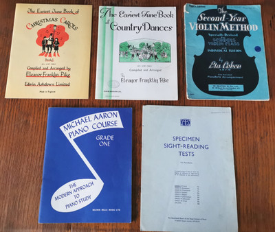 5er Set Anfänger bis Klasse 1 Stufe Vintage Musik Lernbücher. Nützliches Set.