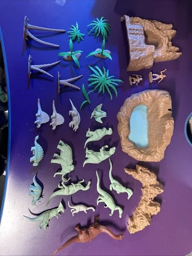 VTG 1971 Marx Prehistoric Play Set #3398 Parts Good Condition