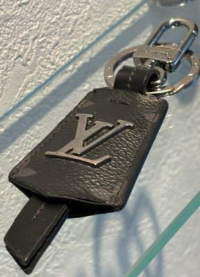Louis Vuitton Cloches-Cles Bag Charm and Key Holder M63620 Monogram Eclipse　LV