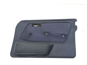 Mercedes-Benz E W123 1984 Rechte Vordere Türverkleidung PUM39716