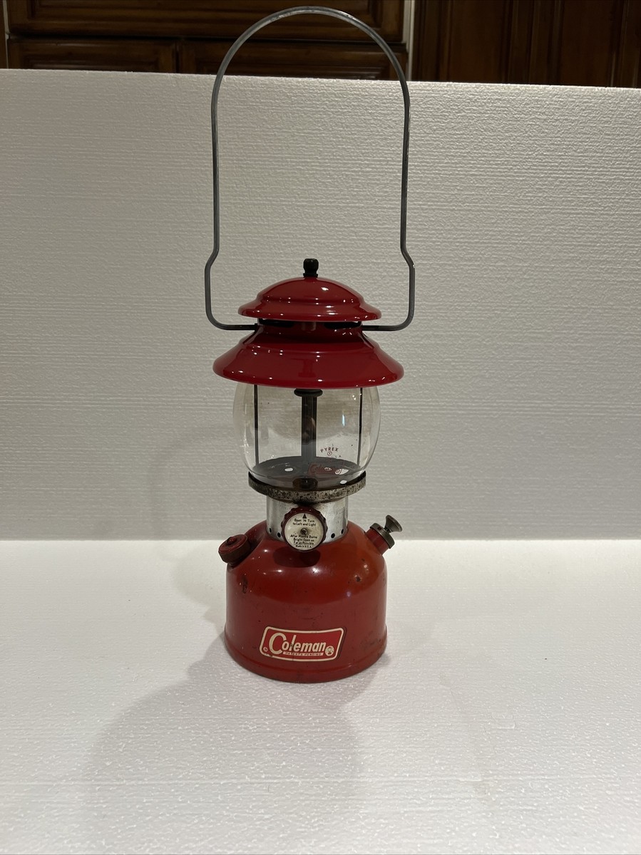 Clean Coleman Single Mantle Lantern Model 200A dated 1/66 Jan 1966