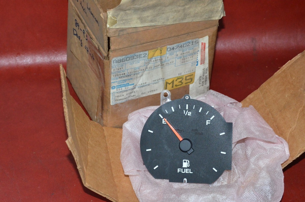 NOS 1992-1994 Chrysler LeBaron Dodge Spirit Fuel Level Gauge