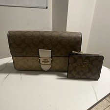 Coach Signature Logo Wristlet Clutch, Zip Closure, Coin Pouch Brown/Tan