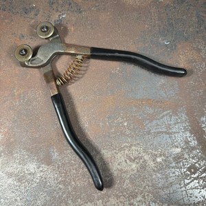 LEPONITT Glass Mosaic Plier Cutter (For use with 2-8 mm Thick) #G-30C