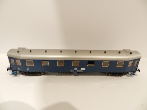 Roco H0 Bahnhofswagen der DB, blau, Betr.-Nr. 61172 -sehr selten- | Condition: Neu