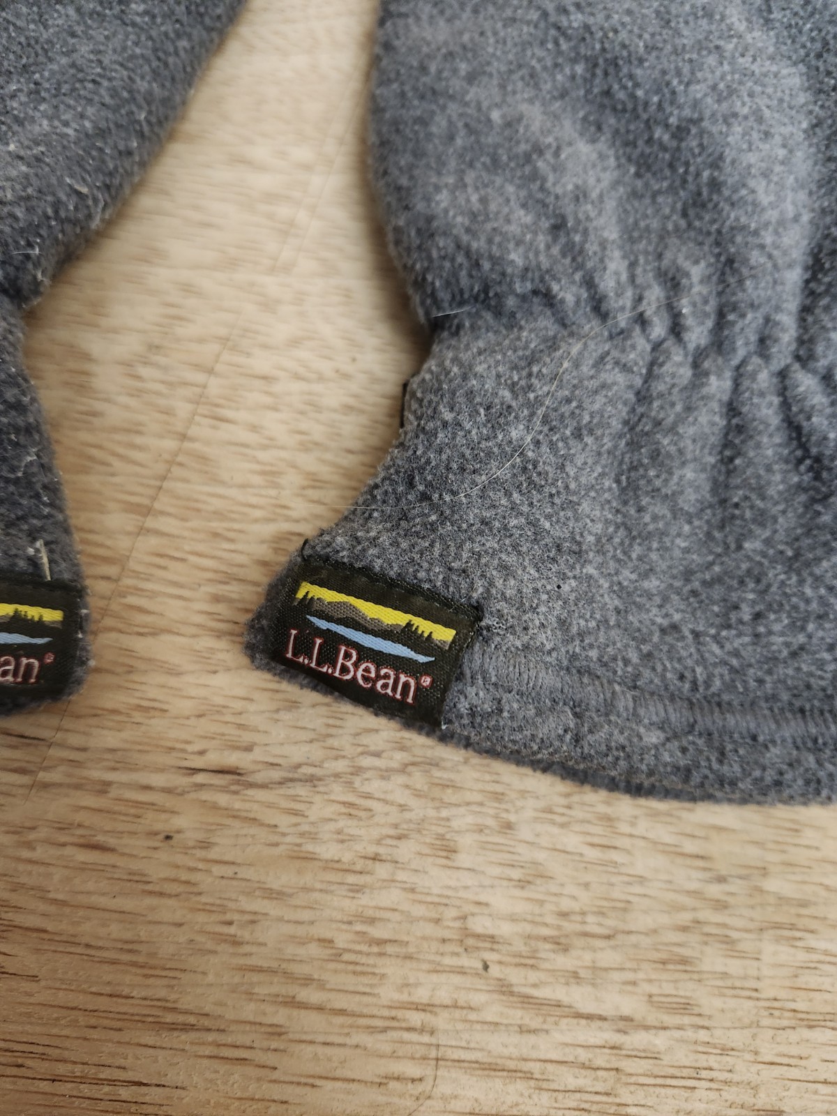 LL Bean Medium Gray Solid Knit Poly Winter Glove … - image 2