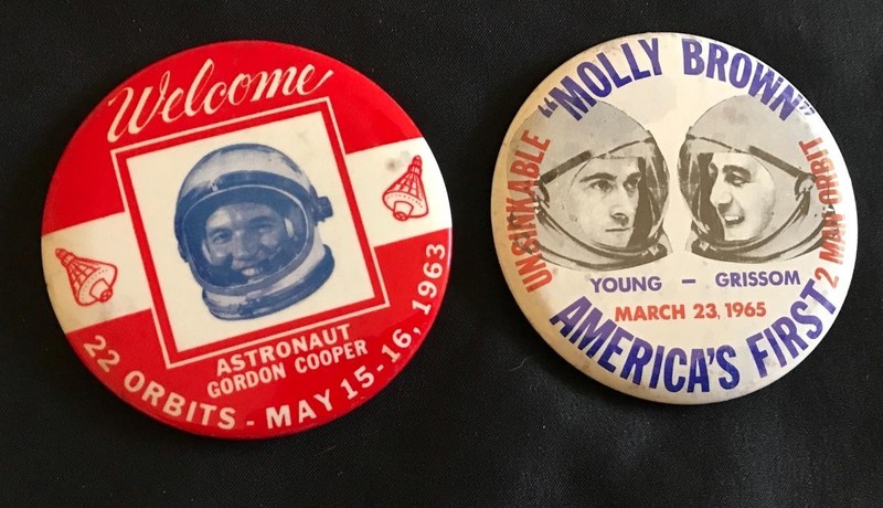 2 Vintage Buttons 1963 "Welcome" Gordon Cooper,1965 "Molly Brown" Young-Grissom