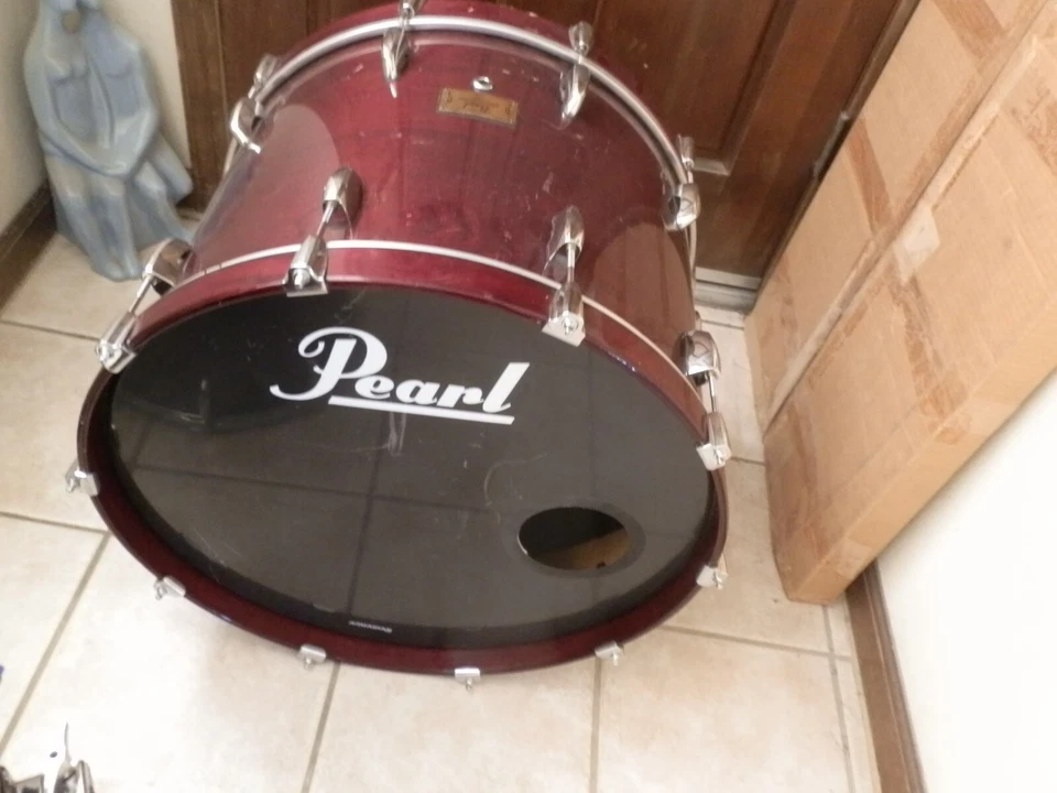 PEARL MASTERS STUDIO EXTRA, 4 PIEZAS, TAMBORES, VINO DE CEREZA, CONCHAS VÍRGENES, 22", 14", 12", 10" Foto 3 de 4