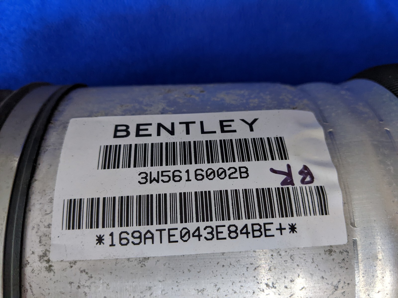 REAR RIGHT passenger AIR SHOCK STRUT BENTLEY FLYING SPUR (2006-2012) OEM