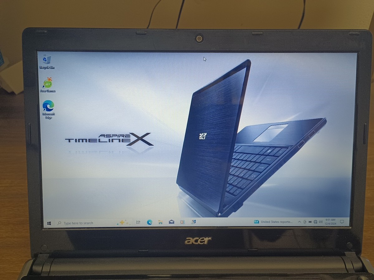 Acer Aspire Laptop 3820t Intel I5 2.4ghz ATI Radion 2gb/ram 4gb