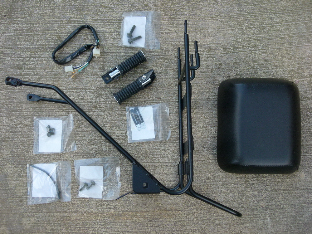 Kit complet de montage pour siège passager de scooter GAMAX Spillo