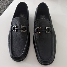 Salvatore Ferragamo Magnifico Gancini Black Pebbled Leather Loafers Size 9
