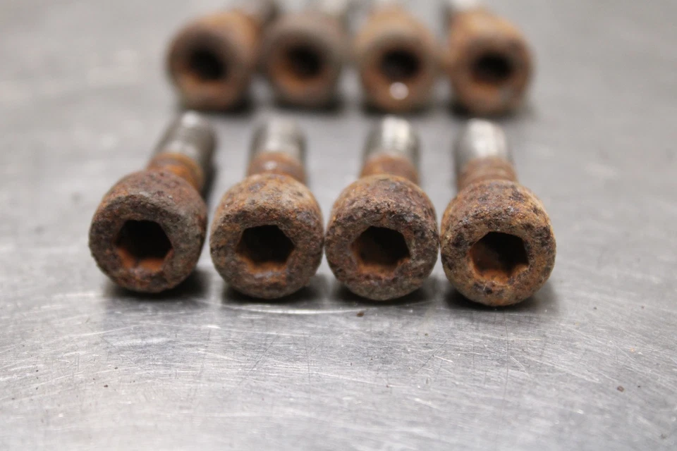 97-00 SUZUKI GSXR600 Exhaust Bolts Nuts Foto 4 de 4