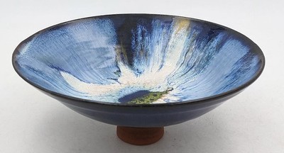 ROSEMARIE JAMES STUDIO POTTER SCHALE MIT FUSS