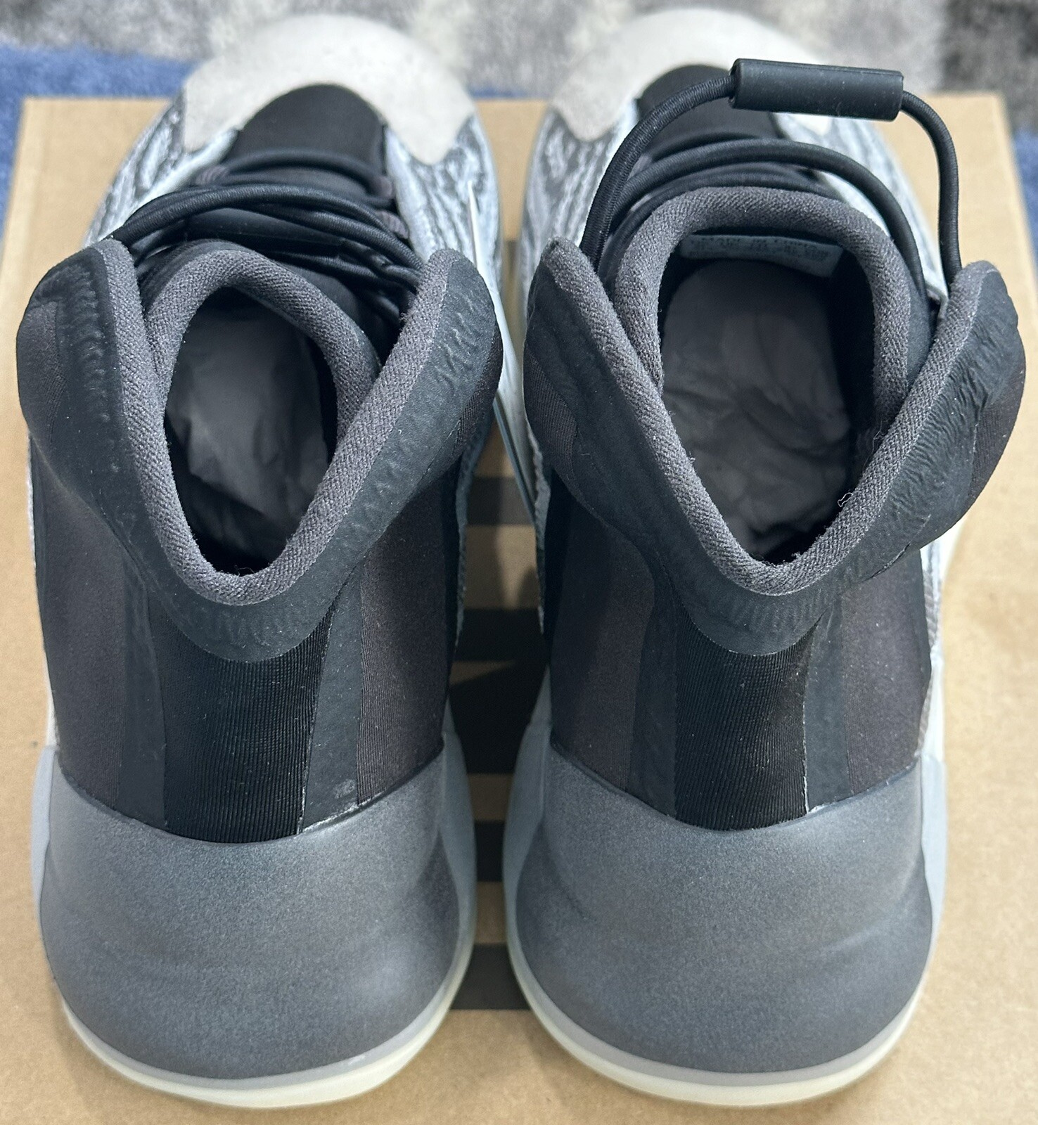 Adidas Yeezy QNTM Kids Brand New Size 2 Youth GZ9114 thumbnail 5