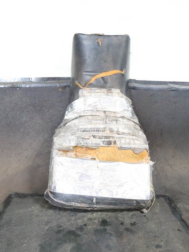 2001 YAMAHA GRIZZLY 600 YFM600F 4X4 FRONT REAR SEAT SADDLE 4WV-24710-40-00 - Picture 2 of 7