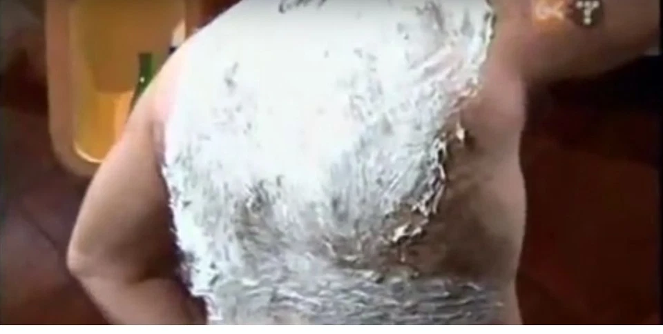 APLICADOR CREMA DE AFEITAR RAZORBA STUD STAMPER DEPILADORA ESPALDA NO DESEADA Foto 3 de 3