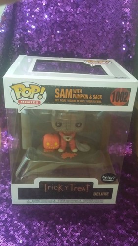 Funko Pop Trick 'r Treat Deluxe Sam with Pumpkin & Sack #1002 - Spirit Exclusive - Picture 1 of 3