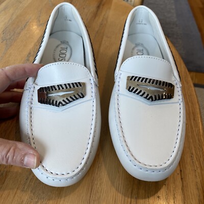 TOD S WOMENS WHITE LEATHER NEW Driving Shoes Moccasins~Sz40 ~ITALY $700