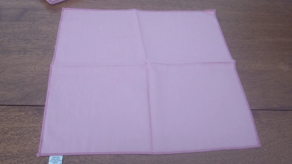 12 ANCIENNES SERVIETTES DE TABLE ROSES EN COTON TRAITE NEUVES LINGE MAISON 1980 - Photo 2/4