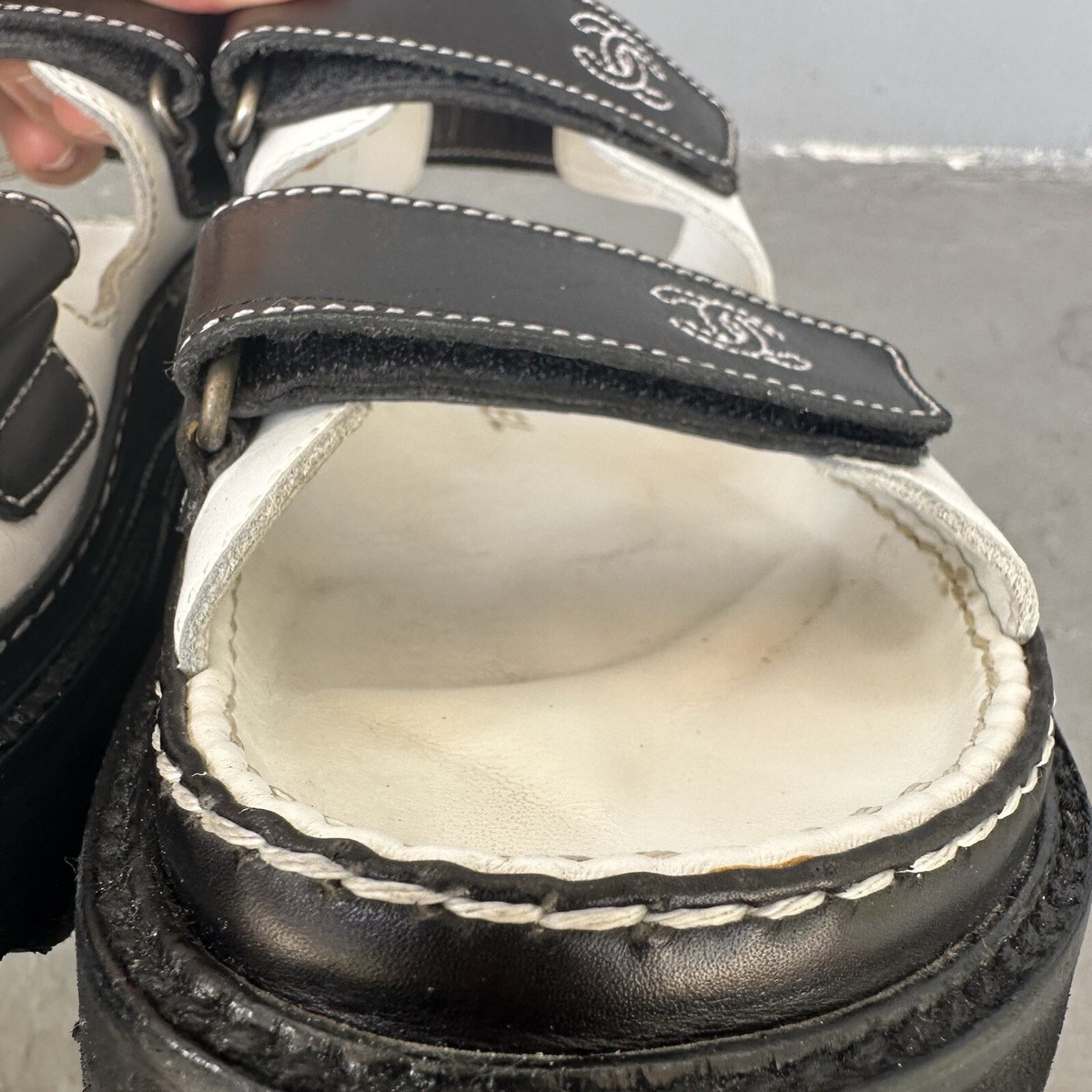 CHANEL Authentic Vintage 90s Chunky Dad Sandals - Black CHANEL Authentic Vintage 90s Chunky Dad Sandals - Black