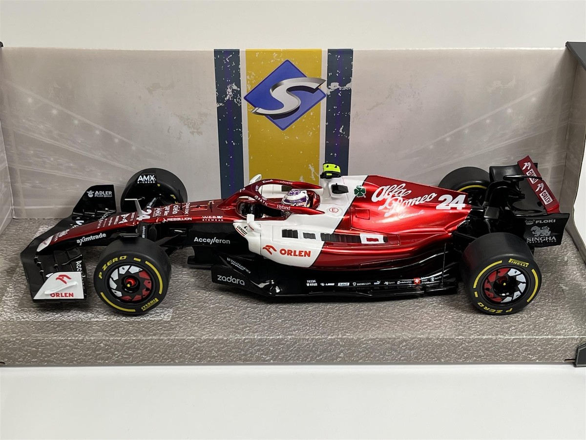 SOLIDO S1810202 1 18 Alfa Romeo C42 Z.Guanyu White Canada GP 2022