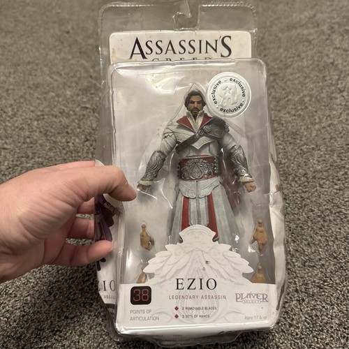 Figurines Assassin's Creed Ezio – Brotherhood (NECA) & Revelations – Occasion