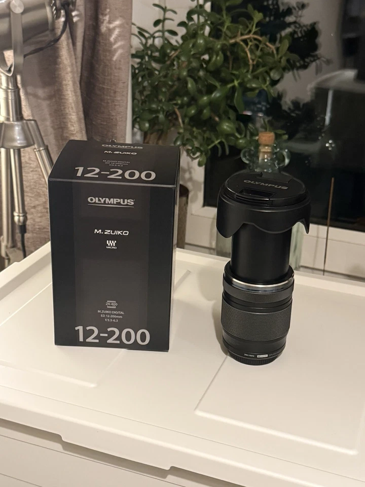 Olympus M.Zuiko Digital ED 12‑200mm F/3.5‑6.3 Lens - Black - Image 3 of 4